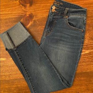 Maurices cuffed cropped jeans